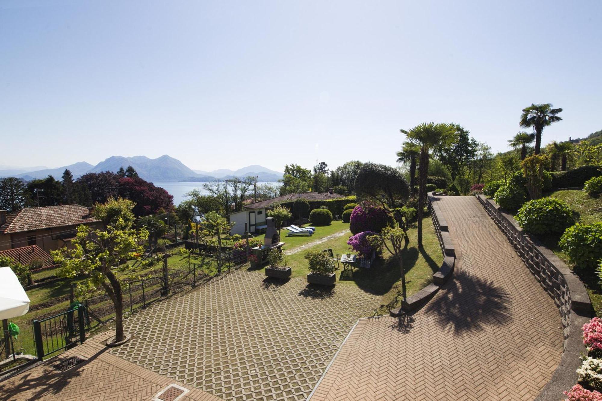The Cottage On The Lake - Happy Rentals Baveno Ngoại thất bức ảnh