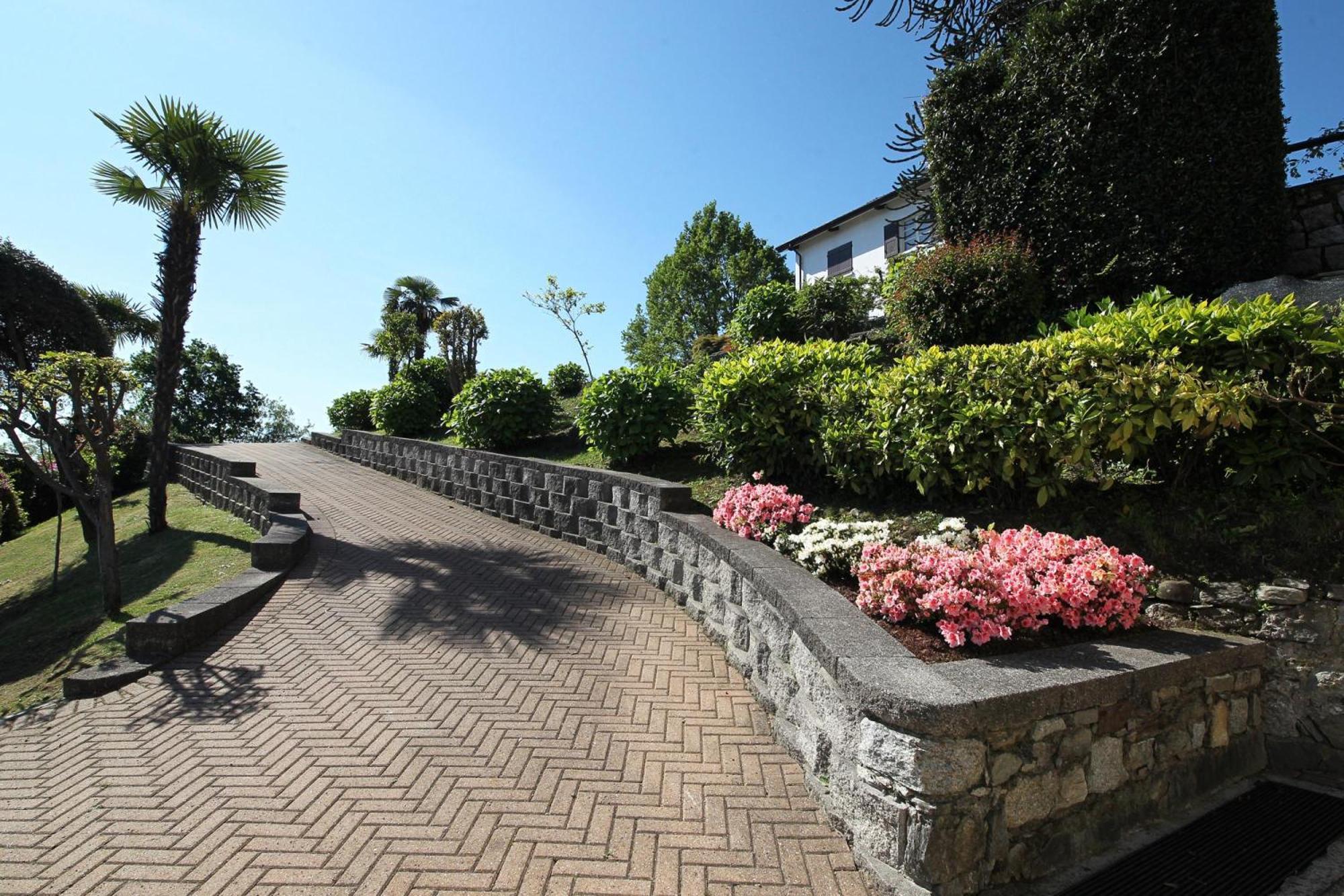 The Cottage On The Lake - Happy Rentals Baveno Ngoại thất bức ảnh