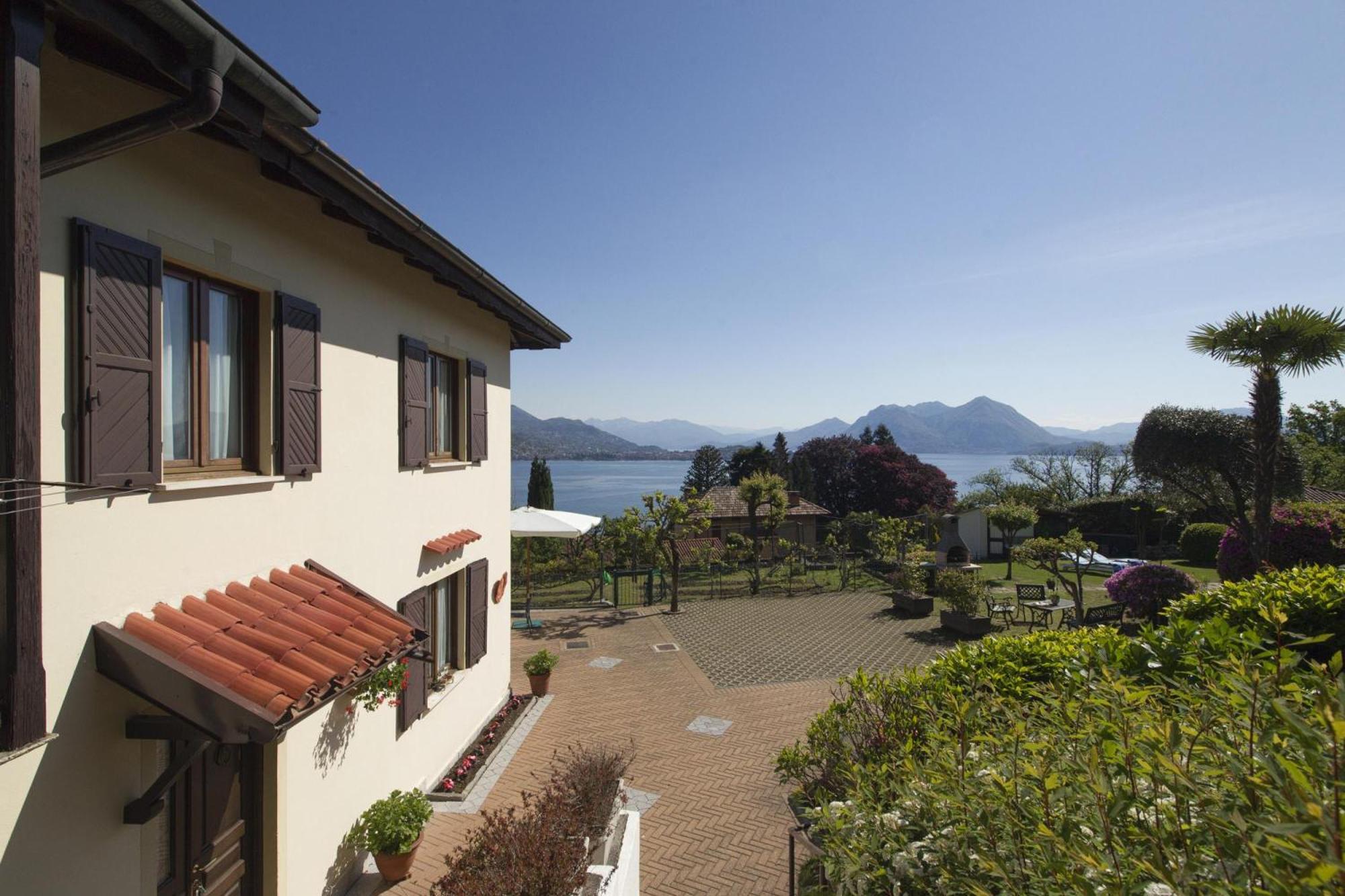 The Cottage On The Lake - Happy Rentals Baveno Ngoại thất bức ảnh