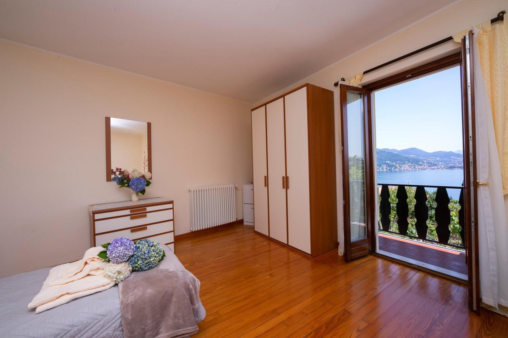 The Cottage On The Lake - Happy Rentals Baveno Ngoại thất bức ảnh