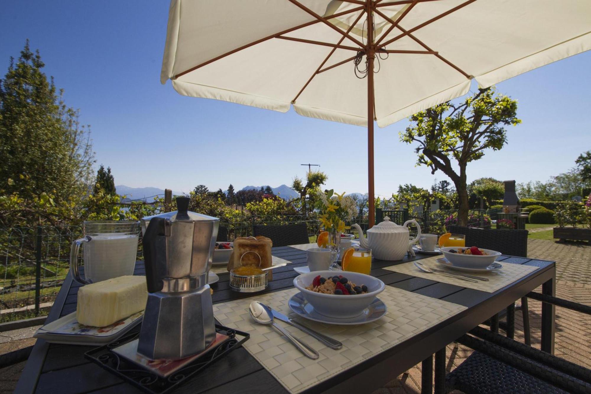 The Cottage On The Lake - Happy Rentals Baveno Ngoại thất bức ảnh